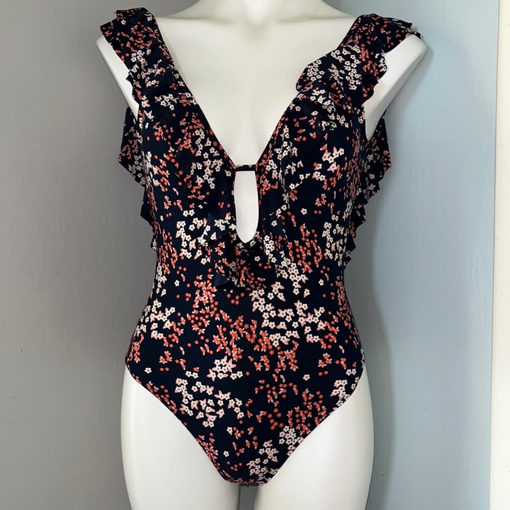 NWOT Michael Kors 1 piece bathing suit